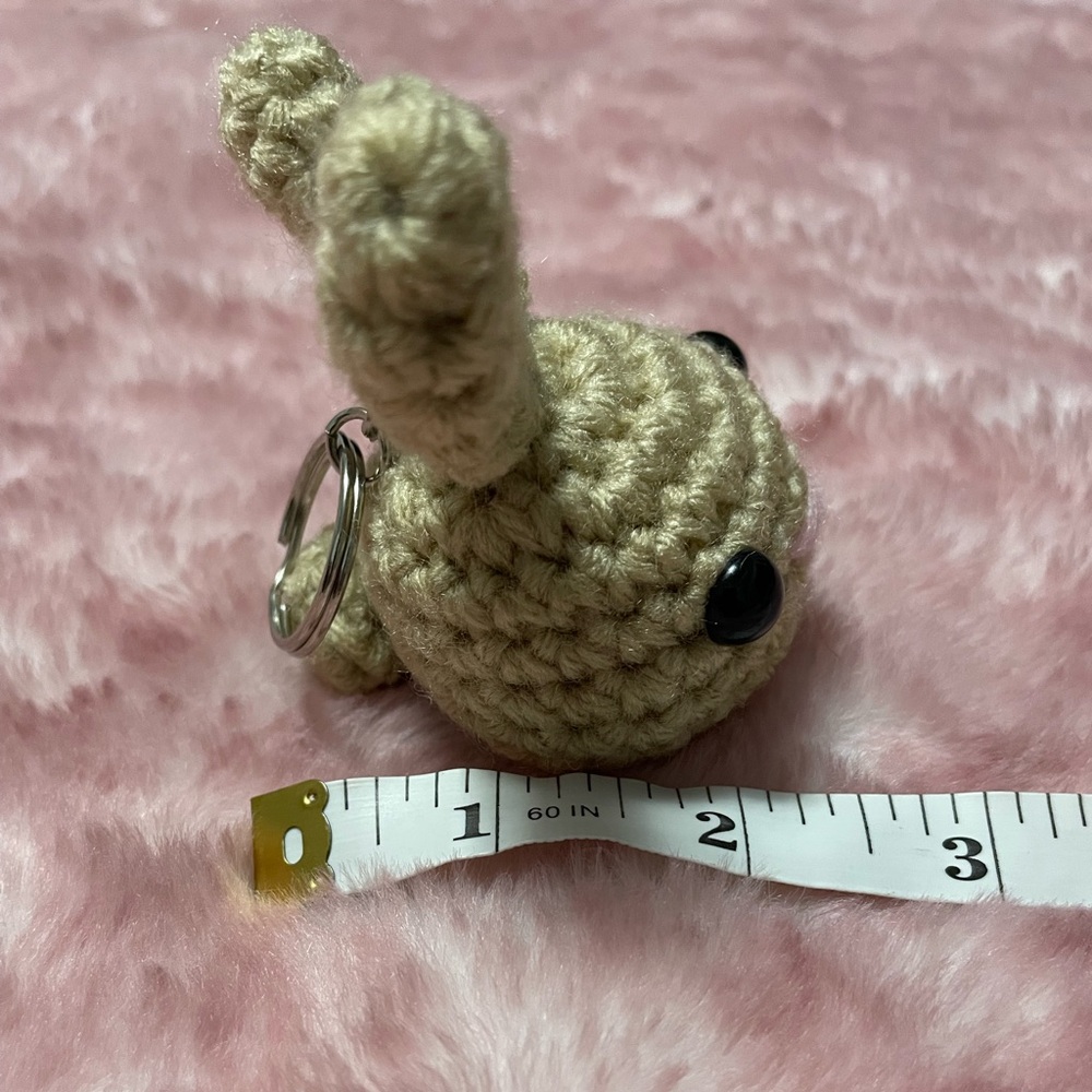 CROCHET MINI MOCHIBUN KEYCHAIN- BUFF